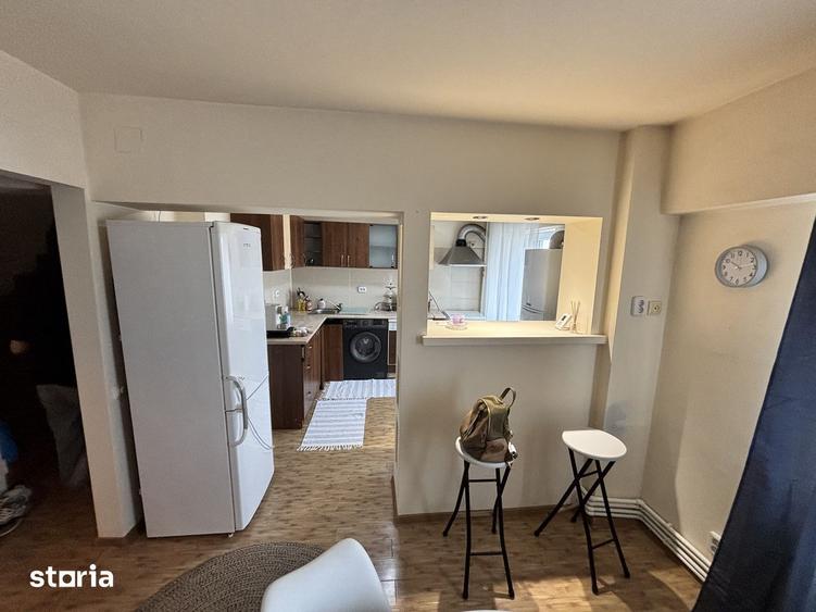 Apartament cu 4 camere decomandat în Exterior Vest
