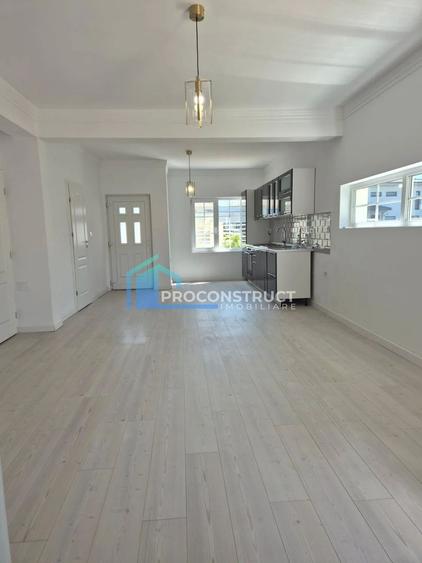 Duplex cu 4 camere cu Teren 300 Mp în Moșnița Nouă