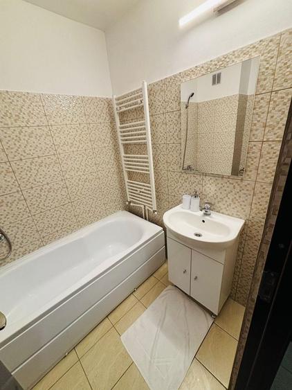 Garsonieră decomandată în Hipodrom