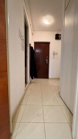 Garsonieră decomandată în 13 Septembrie
