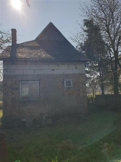 Casă cu 3 camere cu Teren 542 Mp în Sântion