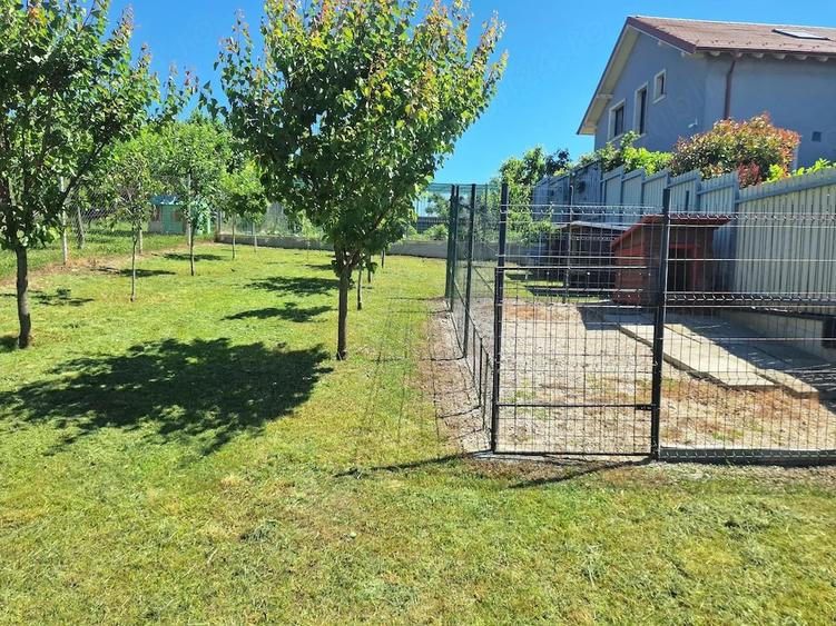 Casă cu 2 camere cu Teren 439 Mp în Iris