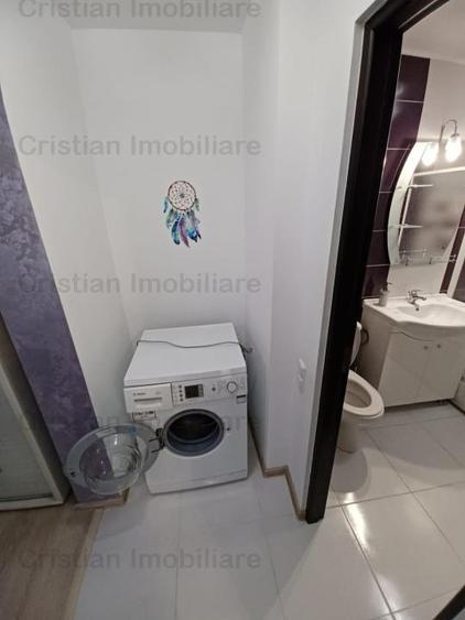 Apartament cu 2 camere semidecomandat în Independenței