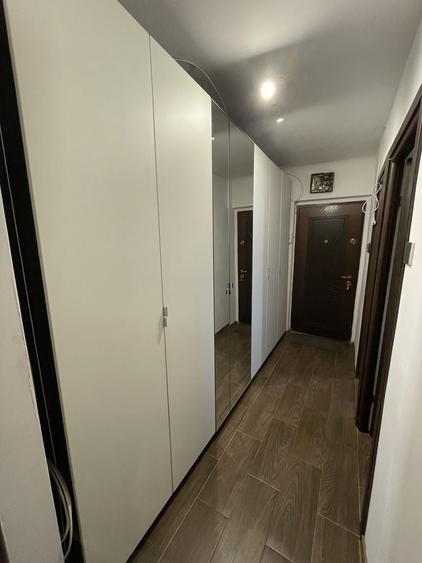 Casă cu 1 camere decomandat în Brazda lui Novac