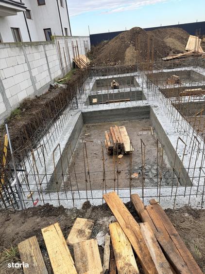 Casă cu 4 camere cu Teren 300 Mp în Cumpăna