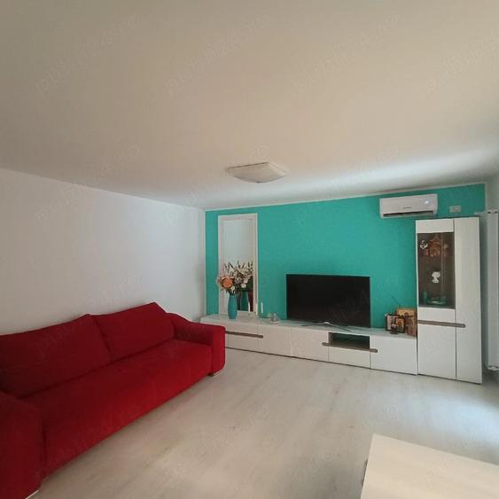 Casă cu Teren 995 Mp în Pisc