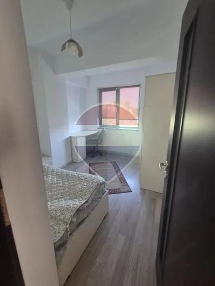 Apartament 3 camere | Semidecomandat | Centru | 500 /luna - 4