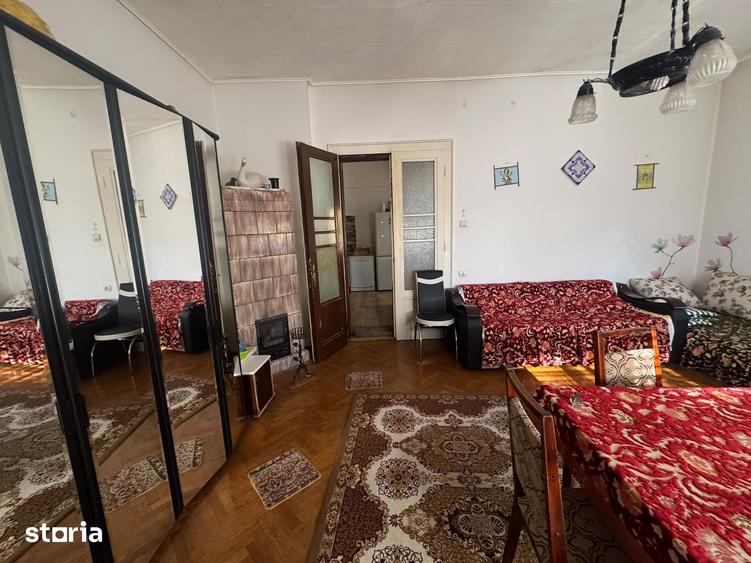 Casă cu 4 camere cu Teren 252 Mp în Sub Arini