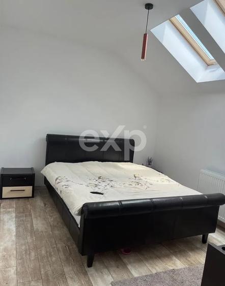Apartament cu 2 camere semidecomandat, mobilat în Florești
