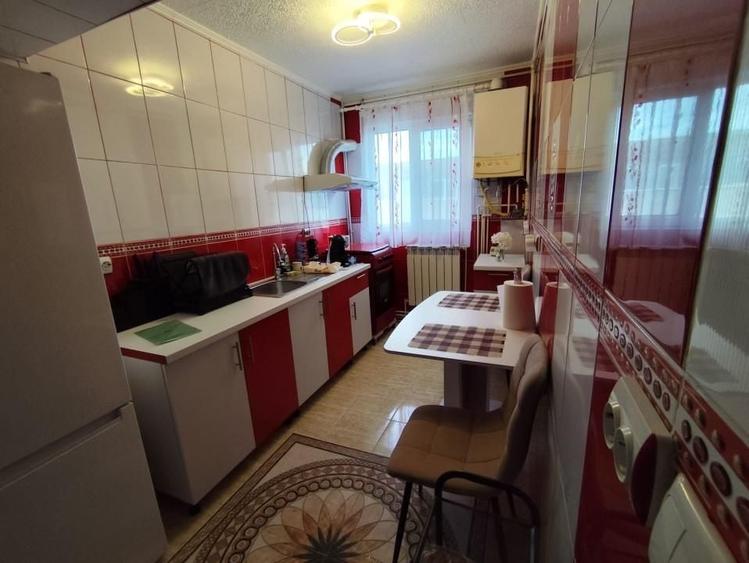 Baicoi Liliesti apartament 2 camere complet renovat, utilat si mobilat ! - 5