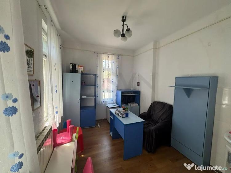 Casă cu 9 camere cu Teren 800 Mp în Timpuri Noi