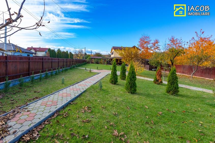 Casă cu 4 camere în Măgura