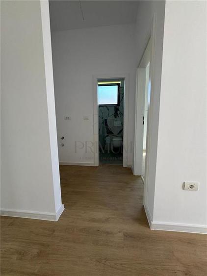 Duplex cu 4 camere cu Canalizare în Moșnița Nouă