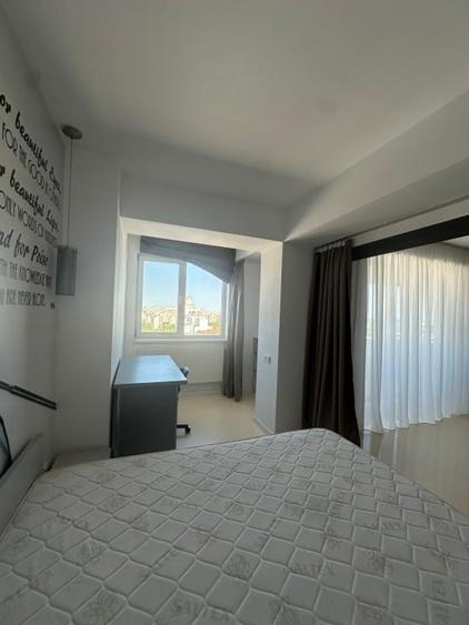 Apartament cu 2 camere nedecomandat, mobilat în 13 Septembrie