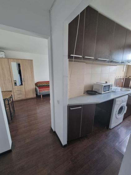 Apartament cu 2 camere decomandat, mobilat în Prelungirea Ghencea