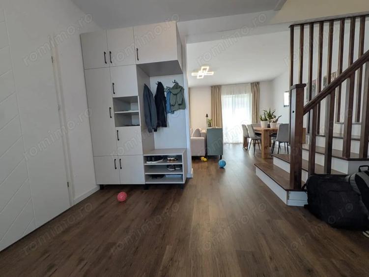 Casă cu 3 camere cu Teren 250 Mp în Exterior Vest