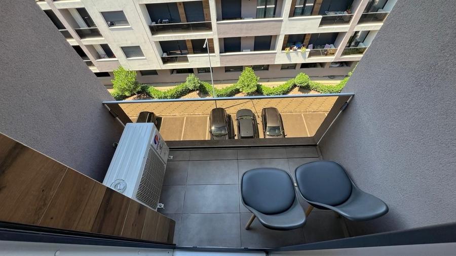 Apartament cu 2 camere decomandat în Exterior Vest