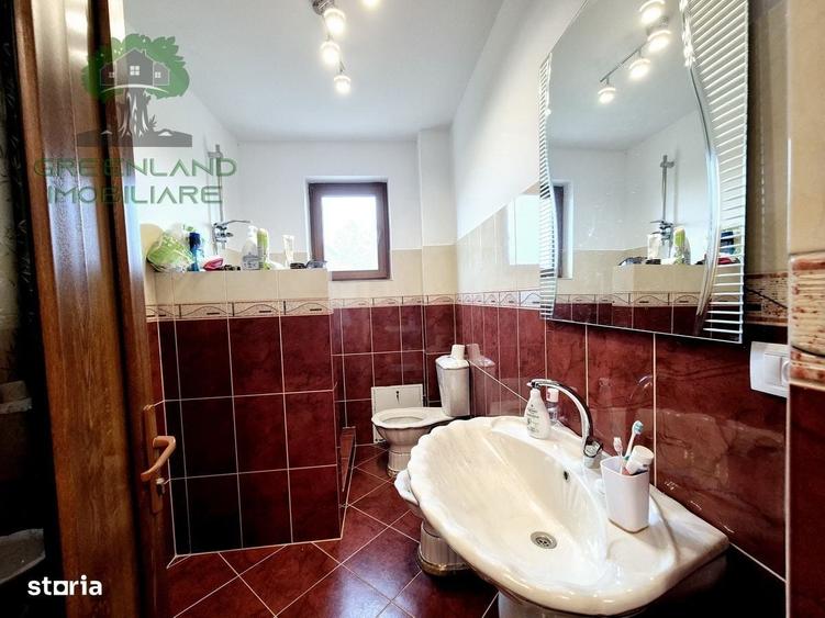 Casă cu 4 camere în Chicerea