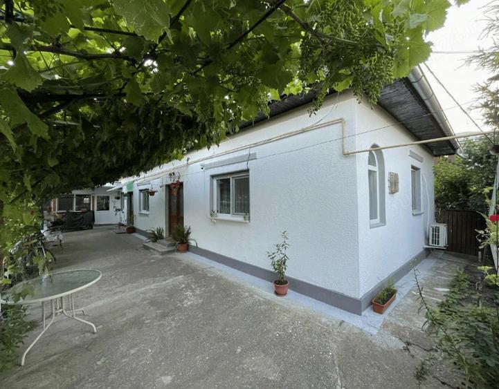 Casă cu 3 camere cu Teren 451 Mp în Oltenița