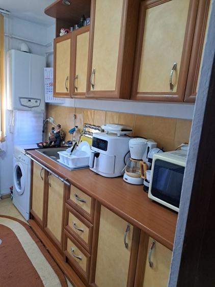 Garsonieră decomandată în Ostroveni
