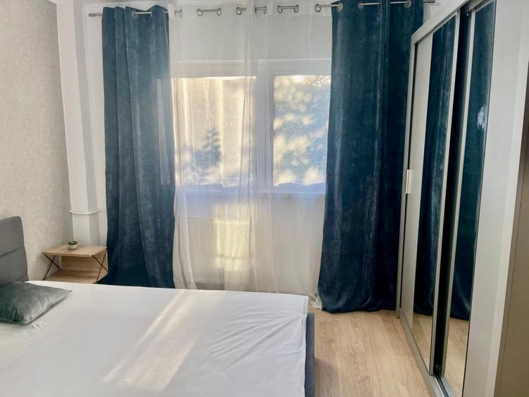 Apartament cu 2 camere decomandat, mobilat în Crângași