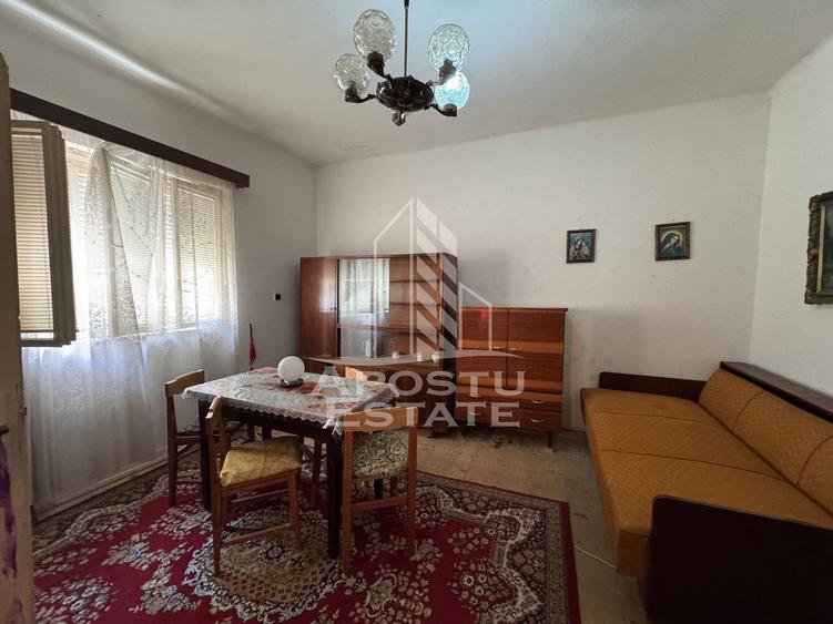 Casă individuală cu 4 camere cu Canalizare în Tisa