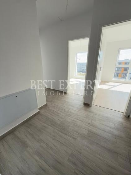 Apartament cu 3 camere semidecomandat în Theodor Pallady