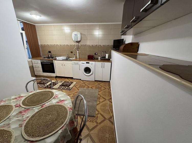 Casă cu 2 camere în Central