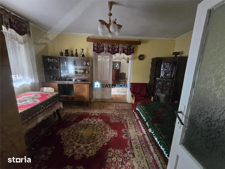 Casă cu 3 camere cu Teren 600 Mp în Central