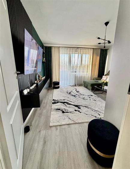 Apartament cu 2 camere decomandat, mobilat în Tătărași