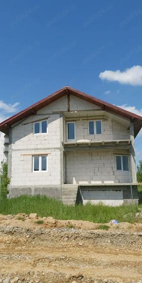 Casă cu 4 camere în Dej