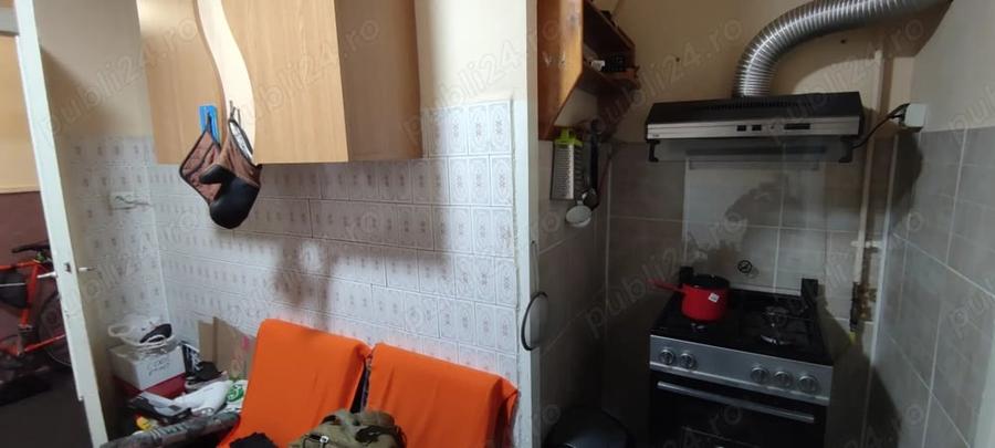 Apartament cu 2 camere semidecomandat în Dâmbovița