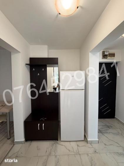 Apartament cu 2 camere decomandat în Tei