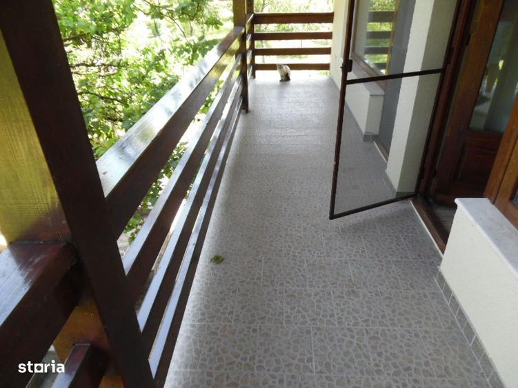 Casă cu 4 camere cu Teren 1700 Mp în Călugareni