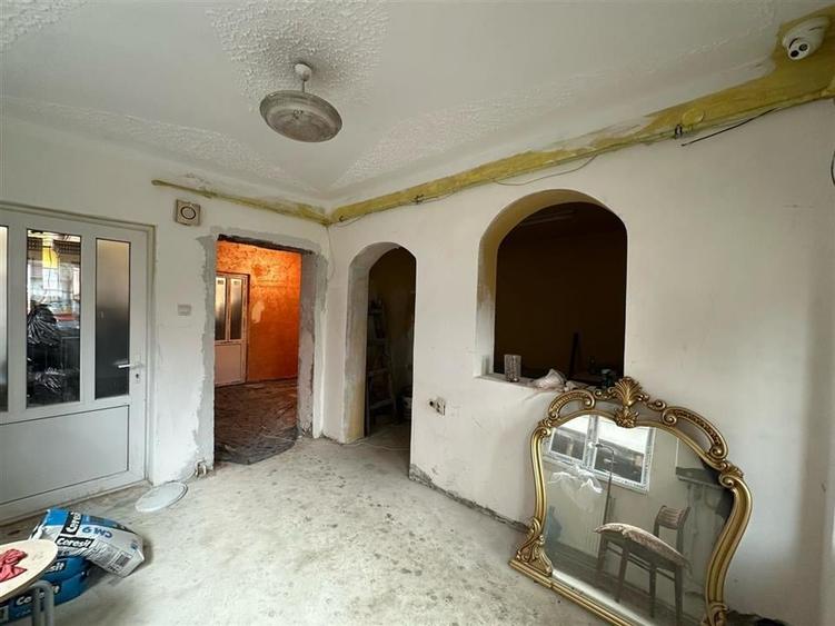 Casă individuală cu 3 camere cu Teren 360 Mp în Sud-Est