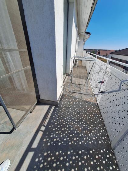 Apartament cu 2 camere decomandat în Dumbrăvița