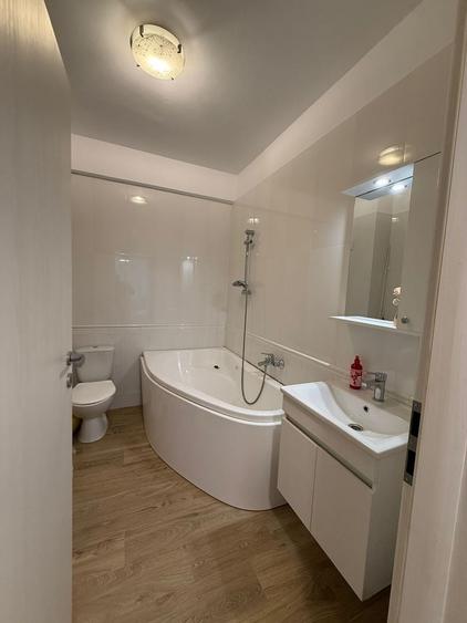 Apartament cu 3 camere decomandat, mobilat în Chiajna