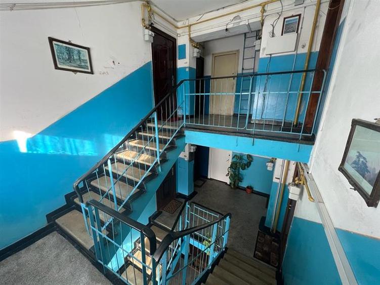Apartament cu 2 camere decomandat, mobilat în Sud-Vest