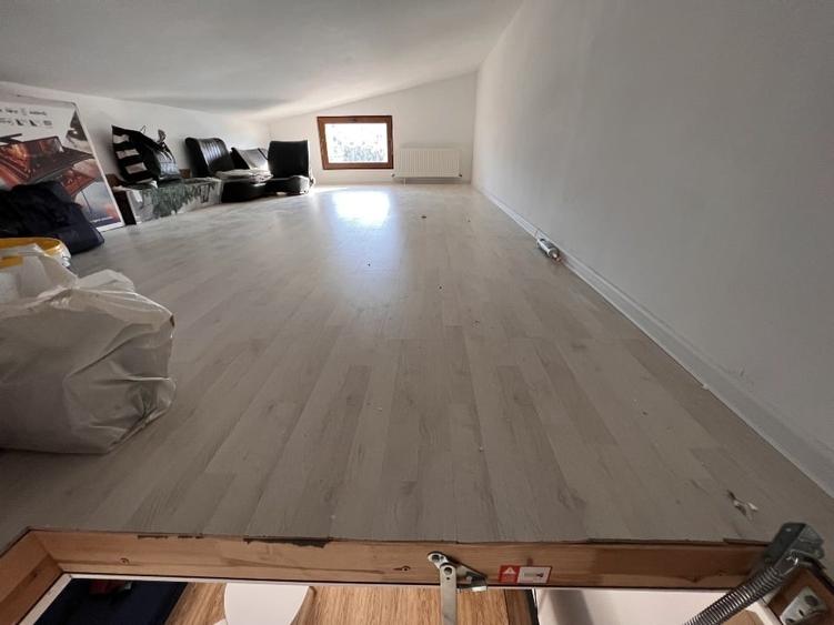 Apartament cu 4 camere decomandat, mobilat în 1 Mai