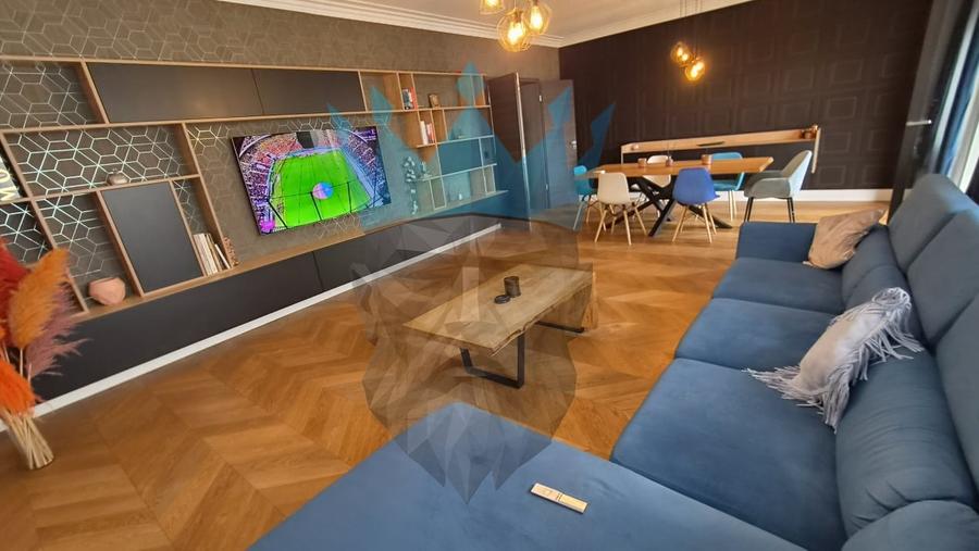 Apartament cu 4 camere decomandat, mobilat în Tei