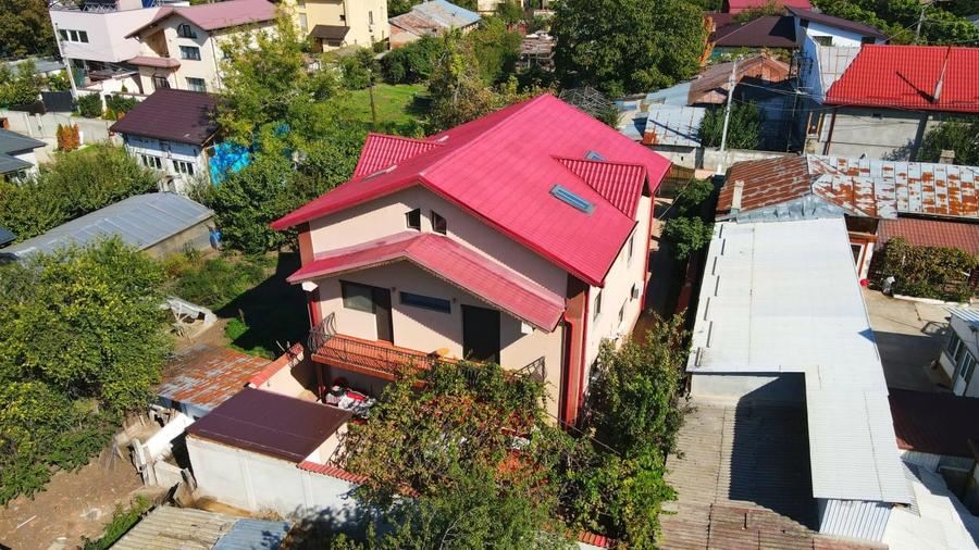 Casă individuală cu 8 camere cu Canalizare în Afumați