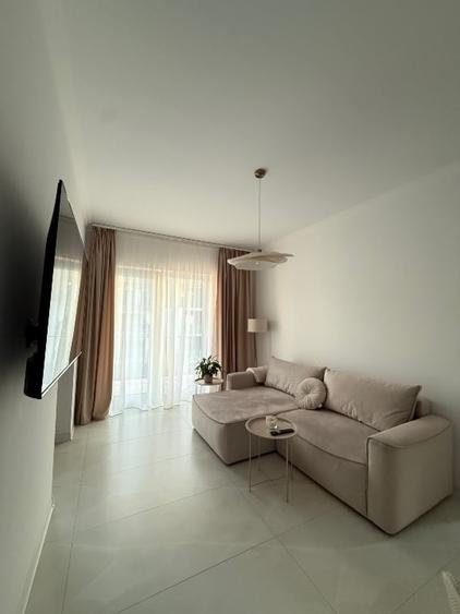 Apartament cu 2 camere semidecomandat, mobilat în Giroc