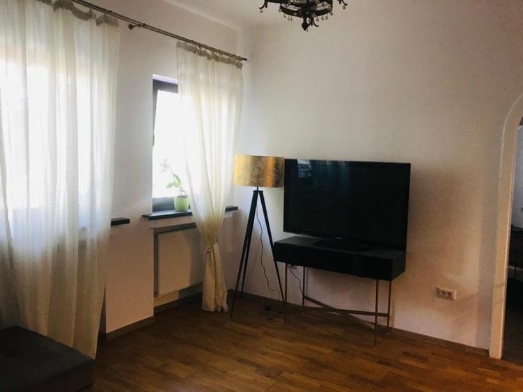 Apartament cu 2 camere semidecomandat, mobilat în Calea Victoriei
