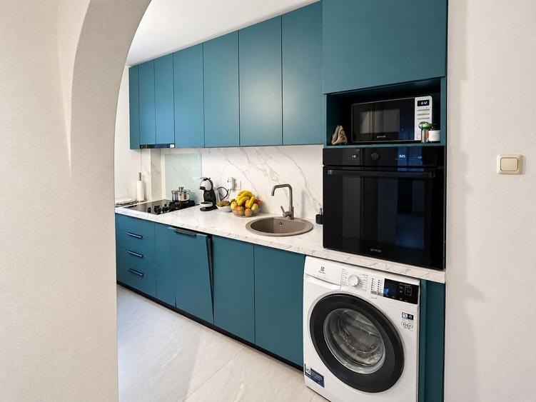 Apartament cu 3 camere decomandat, mobilat în Aurel Vlaicu