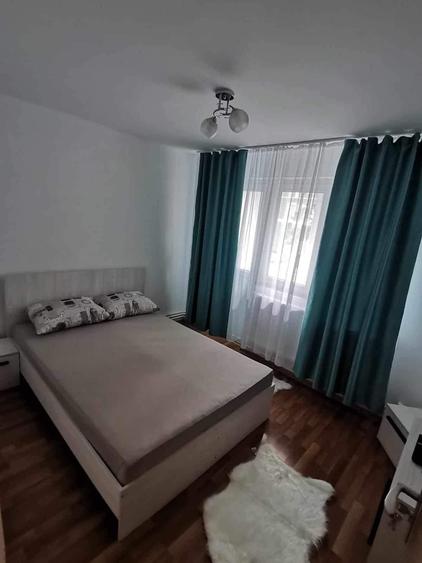 Apartament cu 2 camere decomandat în 9 Mai