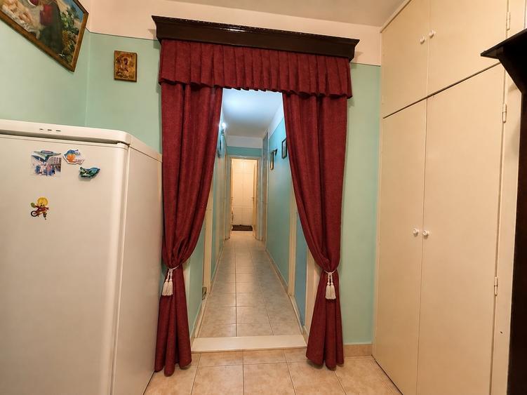 Apartament cu 3 camere decomandat în Compozitorilor