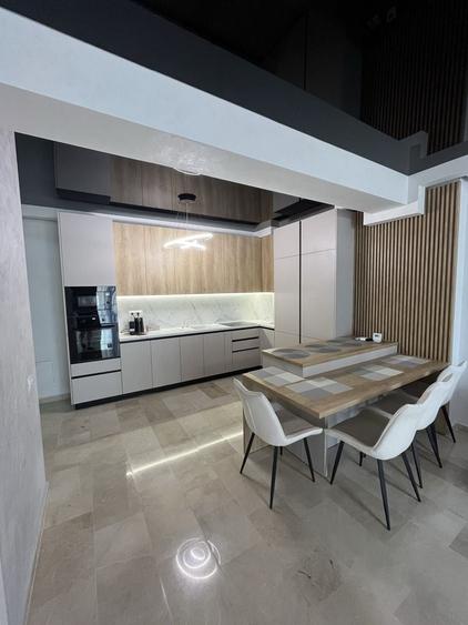 Apartament cu 2 camere decomandat în Palazu Mare