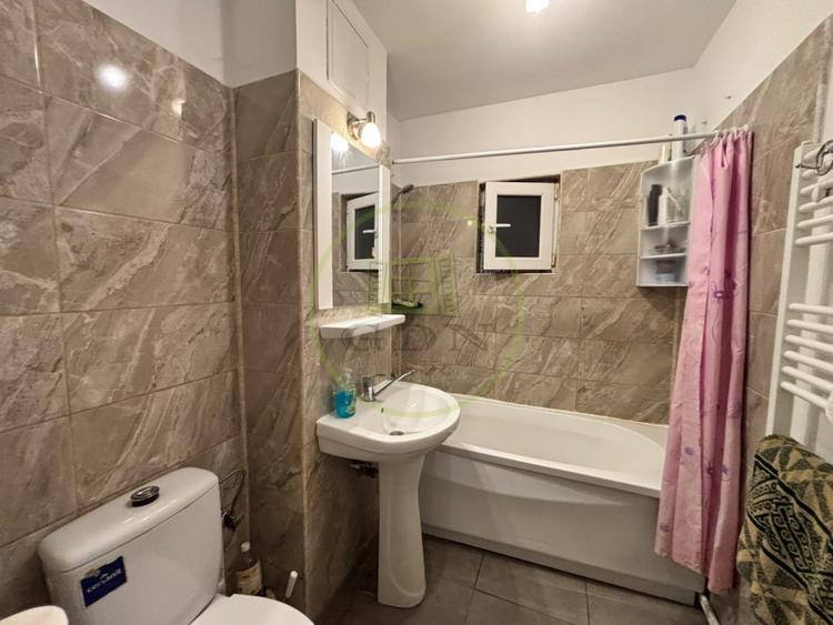 Apartament cu 2 camere semidecomandat, mobilat în Brazda lui Novac