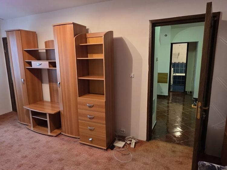 Apartament cu 2 camere decomandat, mobilat în Dristor