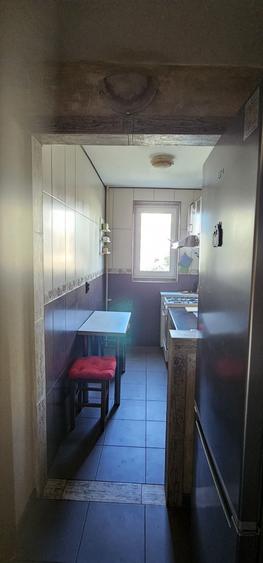 Apartament cu 2 camere semidecomandat în Baziaș